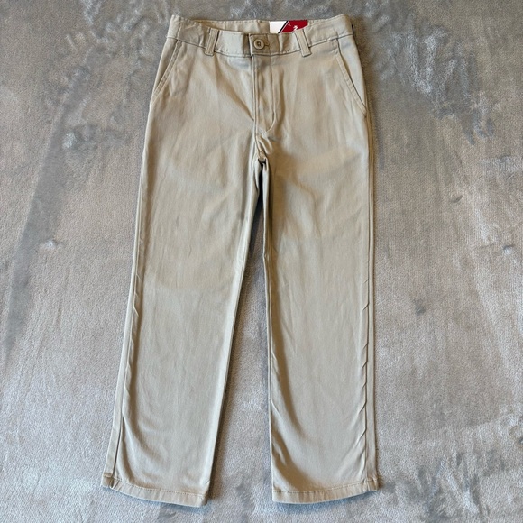 NWT IZOD Chino Stretch Khaki Boys Pants Sz 7 Regular - Picture 1 of 5